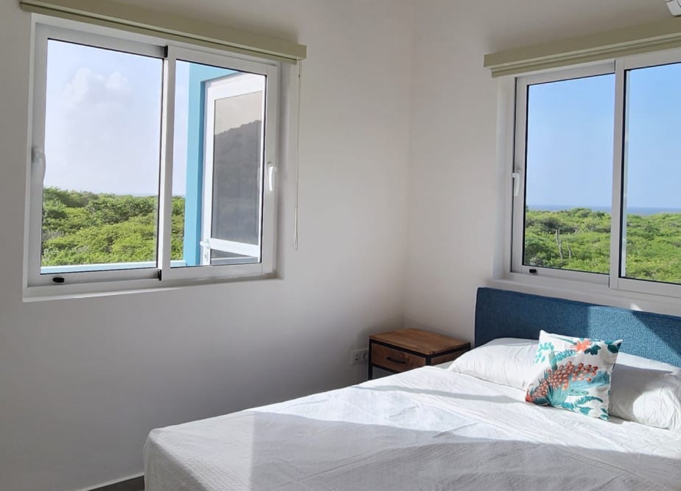 Blue Tide Westpunt bedroom
